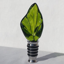 Load image into Gallery viewer, Stoppers with Glass Leaf